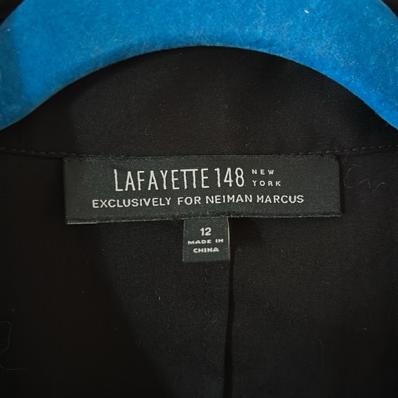 Lafayette 148 NY Neiman Marcus sleeveless tuxedo button down blouse size 12 - Picture 5 of 7